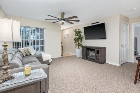 Condo in Orange City, Florida, 3 bedrooms  № 2224592 - photo 23