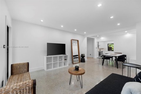 Villa ou maison à vendre à Fort Lauderdale, Floride: 3 chambres, 112.23 m2 № 1643862 - photo 4
