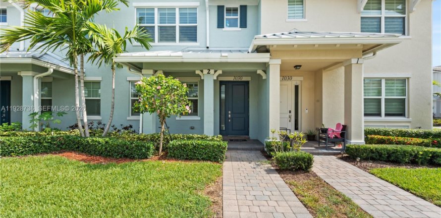 Touwnhouse à Hollywood, Floride 3 chambres, 132.01 m2 № 1996503