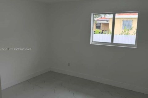 Casa en venta en Miami, Florida, 4 dormitorios, 163.51 m2 № 2265064 - foto 15