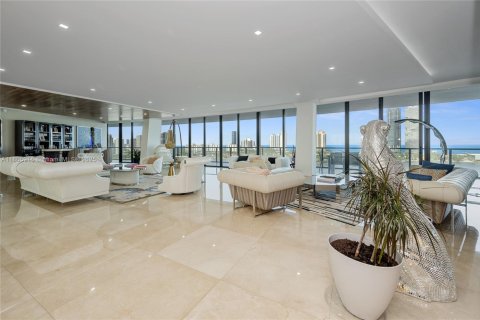Купить кондоминиум в Авентура, Флорида 7 спален, 584.63м2, № 2054677 - фото 6
