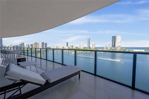 Купить кондоминиум в Авентура, Флорида 7 спален, 584.63м2, № 2054677 - фото 30