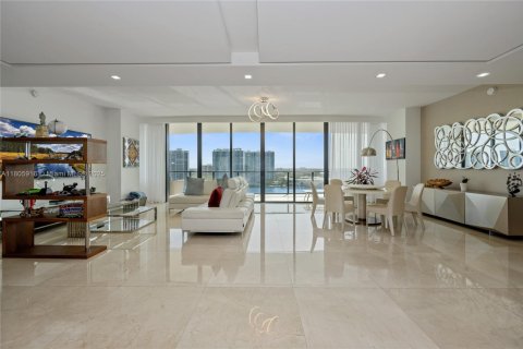 Купить кондоминиум в Авентура, Флорида 7 спален, 584.63м2, № 2054677 - фото 10