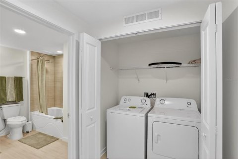 Copropriété à louer à Orlando, Floride: 2 chambres, 95.04 m2 № 2110415 - photo 9