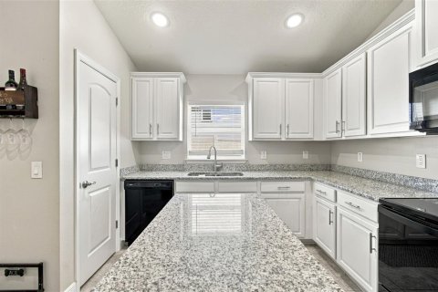 Villa ou maison à vendre à Hudson, Floride: 4 chambres, 205.96 m2 № 2399529 - photo 18