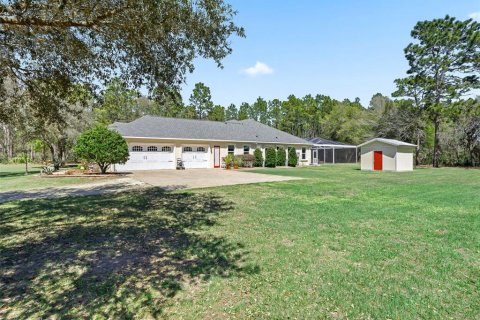 House in Morriston, Florida 3 bedrooms, 310.01 sq.m. № 2108334