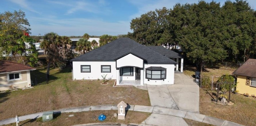 Casa en Tampa, Florida 3 dormitorios, 215.35 m2 № 2196442