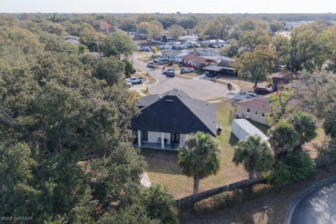 Casa en venta en Tampa, Florida, 3 dormitorios, 215.35 m2 № 2196442 - foto 3