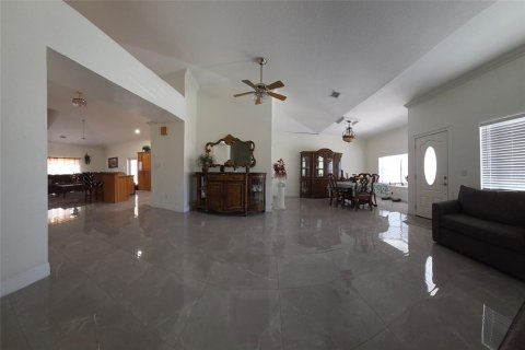Casa en venta en Tampa, Florida, 3 dormitorios, 215.35 m2 № 2196442 - foto 12