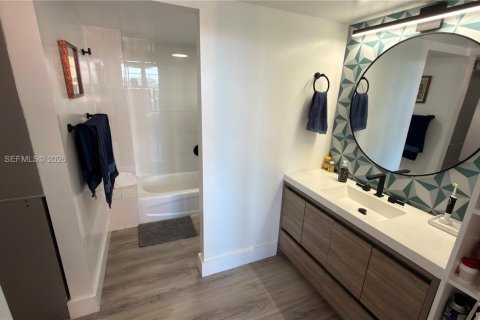 Купить кондоминиум в Майами, Флорида 1 комната, 105.91м2, № 2051910 - фото 29