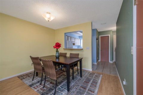 Condo in Daytona Beach, Florida, 2 bedrooms  № 2383749 - photo 13