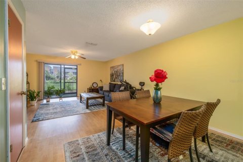 Condo in Daytona Beach, Florida, 2 bedrooms  № 2383749 - photo 5
