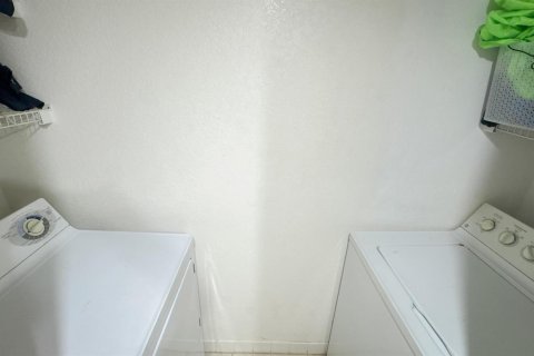Adosado en venta en Palm Springs, Florida, 2 dormitorios, 114.46 m2 № 2177050 - foto 3
