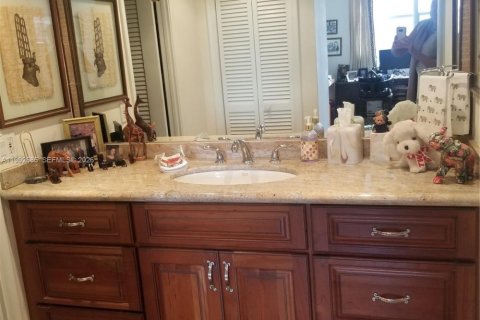 Condominio en venta en Coral Gables, Florida, 2 dormitorios, 101.64 m2 № 2057161 - foto 4