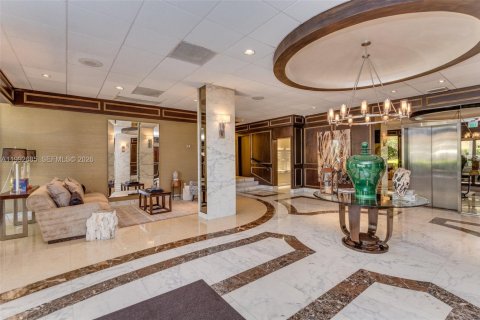 Condominio en venta en Coral Gables, Florida, 2 dormitorios, 101.64 m2 № 2057161 - foto 5