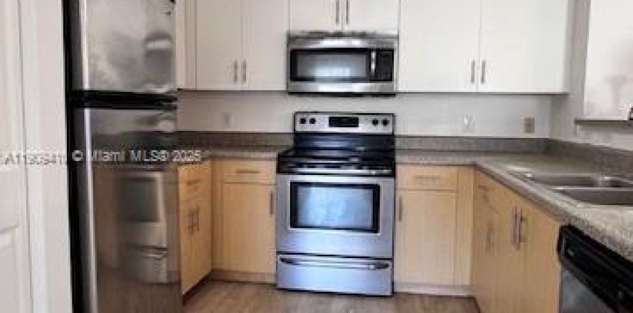 Condo in Tamarac, Florida, 2 bedrooms  № 1965150