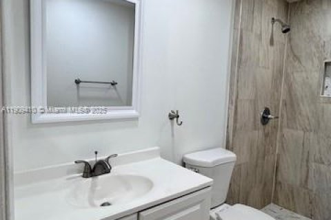 Condo in Tamarac, Florida, 2 bedrooms  № 1965150 - photo 8