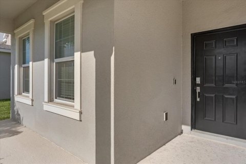 House in Winter Garden, Florida 4 bedrooms, 320.61 sq.m. № 1915746 - photo 2