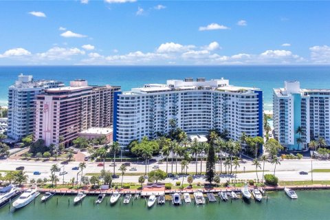 Купить кондоминиум в Майами-Бич, Флорида 2 спальни, 95.69м2, № 2012686 - фото 21