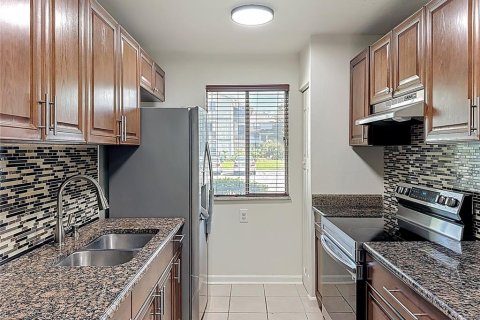 Condo in Gainesville, Florida, 2 bedrooms  № 1855610 - photo 7