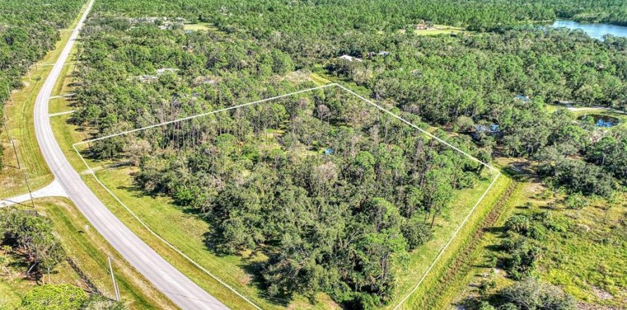 Land in North Port, Florida № 798336