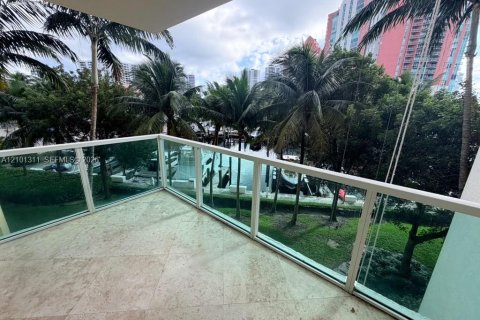 Copropriété à louer à Aventura, Floride: 3 chambres, 148.64 m2 № 2401976 - photo 4