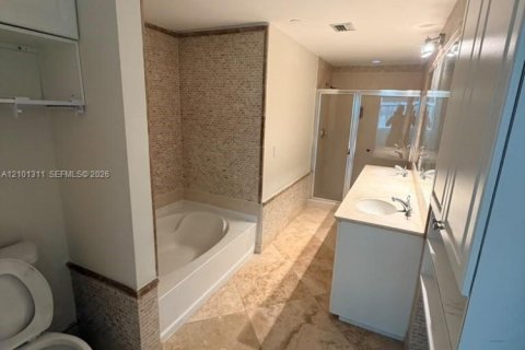 Copropriété à louer à Aventura, Floride: 3 chambres, 148.64 m2 № 2401976 - photo 11