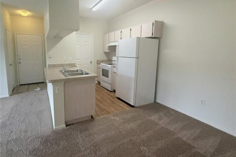 Copropriété à louer à Temple Terrace, Floride: 1 chambre, 67.82 m2 № 2415039 - photo 5