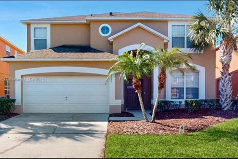 Casa en venta en Kissimmee, Florida, 7 dormitorios, 263.29 m2 № 2022454 - foto 1