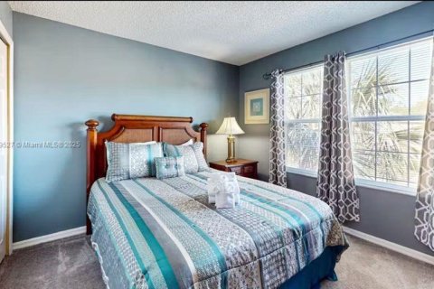 Casa en venta en Kissimmee, Florida, 7 dormitorios, 263.29 m2 № 2022454 - foto 14