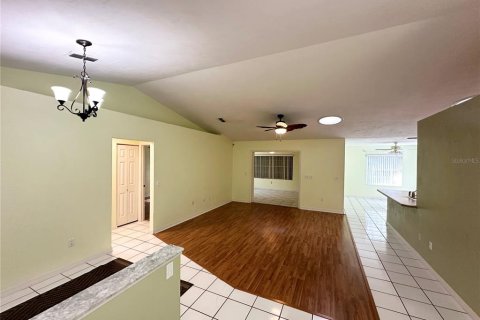Villa ou maison à vendre à Palm Coast, Floride: 4 chambres, 248.33 m2 № 2148072 - photo 16