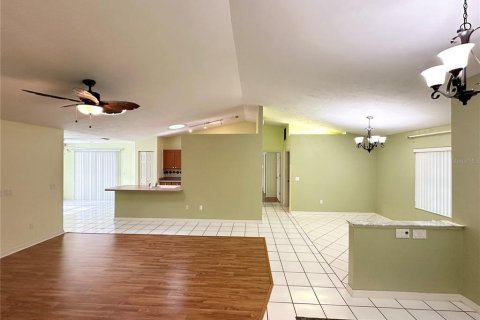 Villa ou maison à vendre à Palm Coast, Floride: 4 chambres, 248.33 m2 № 2148072 - photo 14