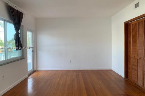 Copropriété à louer à Miami Beach, Floride: 1 chambre, 66.05 m2 № 1705777 - photo 1