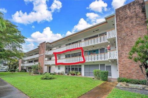 Купить кондоминиум в Холливуд, Флорида 2 спальни, 102.19м2, № 1987812 - фото 27