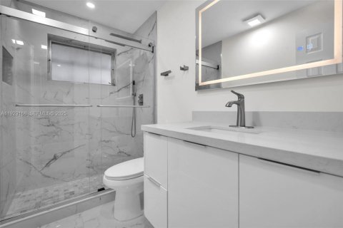 Купить кондоминиум в Холливуд, Флорида 2 спальни, 102.19м2, № 1987812 - фото 18