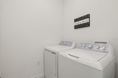 Condo in Punta Gorda, Florida, 3 bedrooms № 2111779 - photo 22