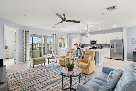 Condo in Punta Gorda, Florida, 3 bedrooms № 2111779 - photo 3