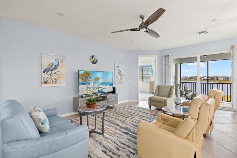 Condo in Punta Gorda, Florida, 3 bedrooms № 2111779 - photo 4