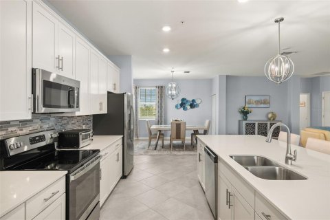 Condo in Punta Gorda, Florida, 3 bedrooms № 2111779 - photo 10