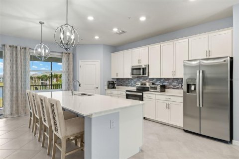 Condo in Punta Gorda, Florida, 3 bedrooms № 2111779 - photo 11