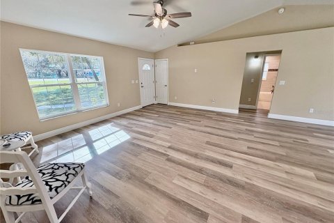 House in Summerfield, Florida 3 bedrooms, 133.13 sq.m. № 1416842 - photo 10