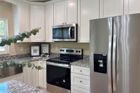 House in Summerfield, Florida 3 bedrooms, 133.13 sq.m. № 1416842 - photo 15