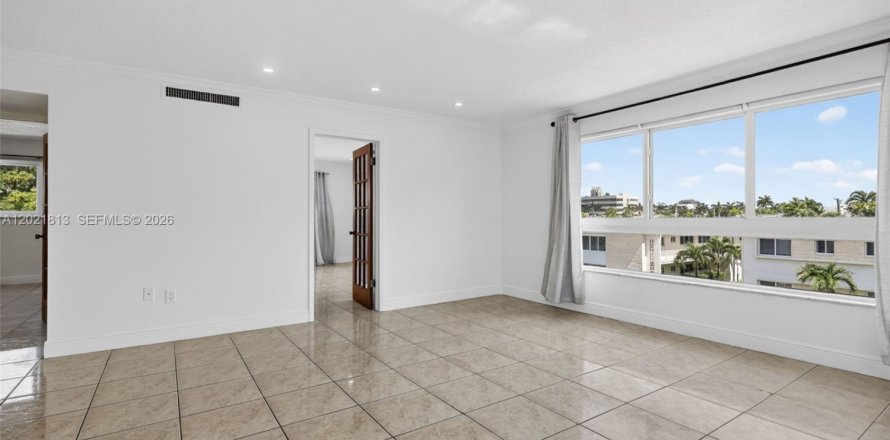 Condo à Bay Harbor Islands, Floride, 2 chambres  № 2256958