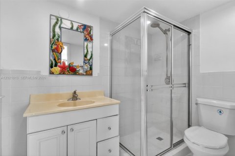 Copropriété à louer à Bay Harbor Islands, Floride: 2 chambres, 86.31 m2 № 2256958 - photo 26