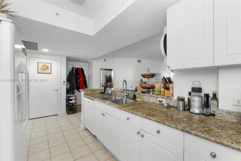 Купить кондоминиум в Авентура, Флорида 2 спальни, 109.16м2, № 1994169 - фото 12