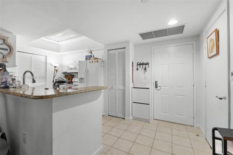 Купить кондоминиум в Авентура, Флорида 2 спальни, 109.16м2, № 1994169 - фото 10