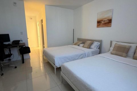 Condominio en alquiler en Sunny Isles Beach, Florida, 1 dormitorio, 92.9 m2 № 2171395 - foto 24