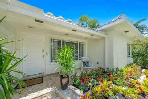 Villa ou maison à louer à Miami Beach, Floride: 4 chambres, 205.69 m2 № 1974673 - photo 7