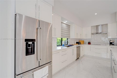 Купить виллу или дом в Майами, Флорида 3 спальни, 225.47м2, № 1887547 - фото 8