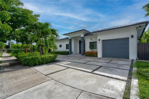 Купить виллу или дом в Майами, Флорида 3 спальни, 225.47м2, № 1887547 - фото 28